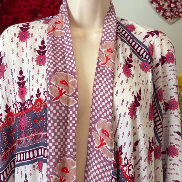 #67 Anthropologie Cream Kimono with Pink and Blue Floral Print - Picture 9 of 14